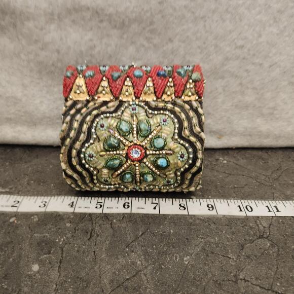 Mary Frances Beaded Small Shoulder Bag Flower Embellished‎ Clutch Chain Bag - Picture 3 of 16